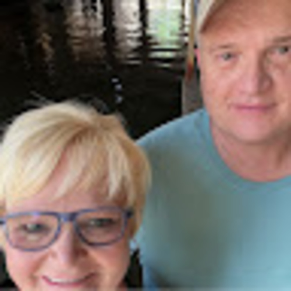 Meet your Posher, Leslie